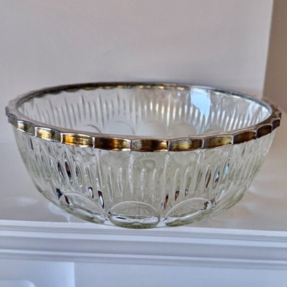 Mid Century Queen Anne Cut Glass Bowl - Picture 5 of 9